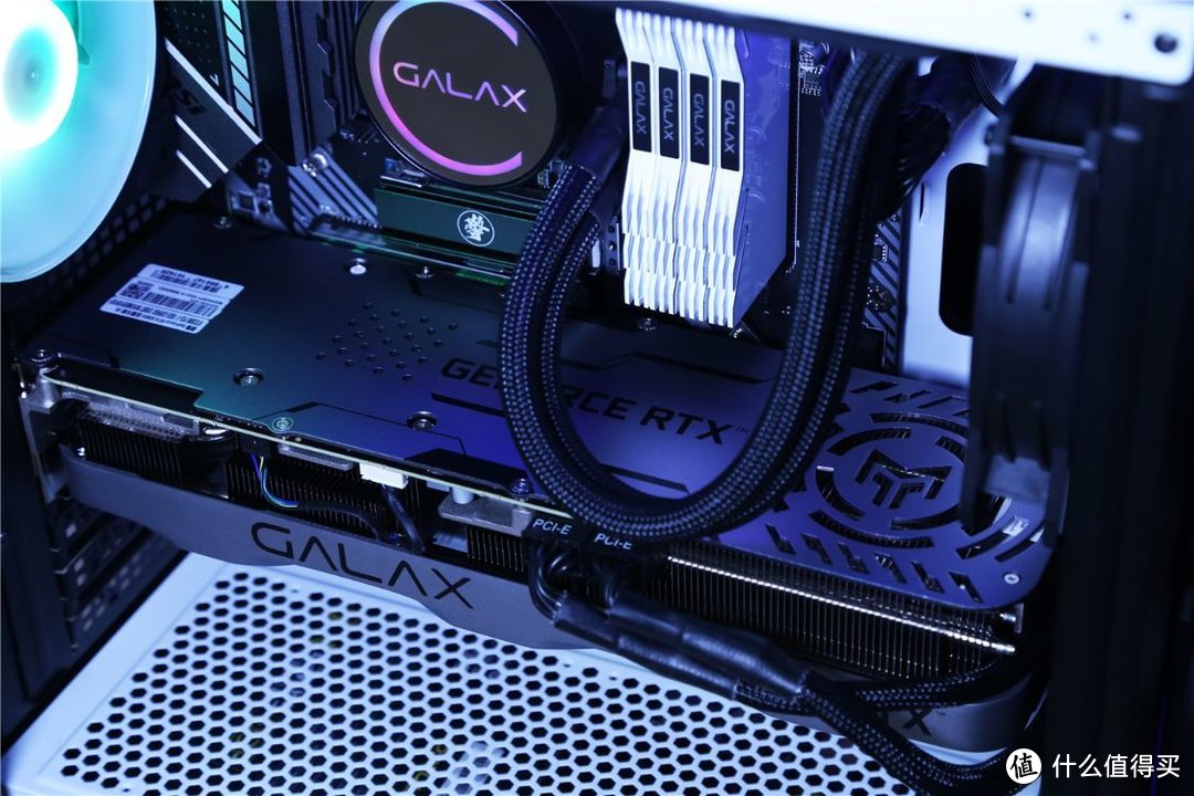 10代i7才是绝配？10700K搭配RTX3080显卡高性能游戏主机