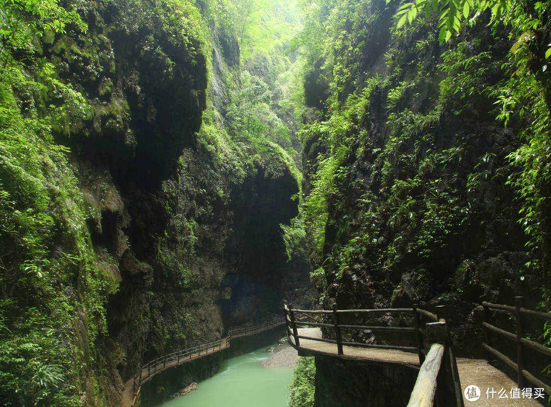 重庆9大5A景区，主城区里一个也没有，必须到区县里看看