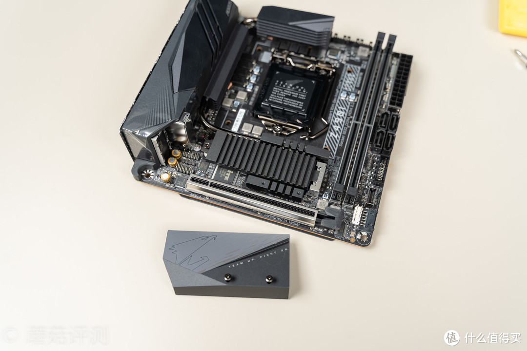 地表最强Z490 ITX主板、技嘉 Z490I AORUS ULTRA 迷你雕主板 评测