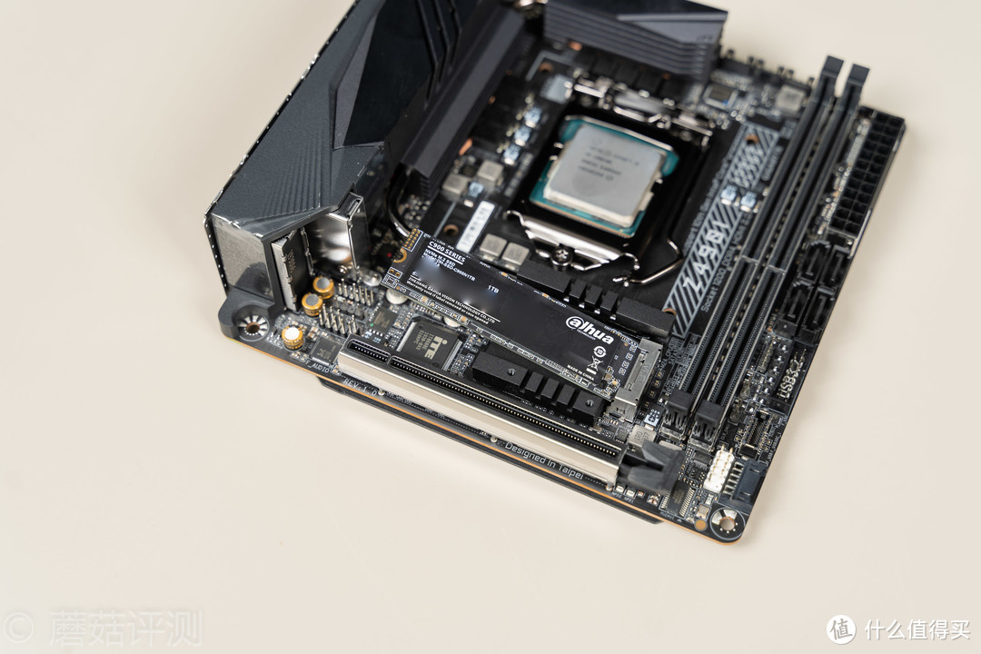 地表最强Z490 ITX主板、技嘉 Z490I AORUS ULTRA 迷你雕主板 评测