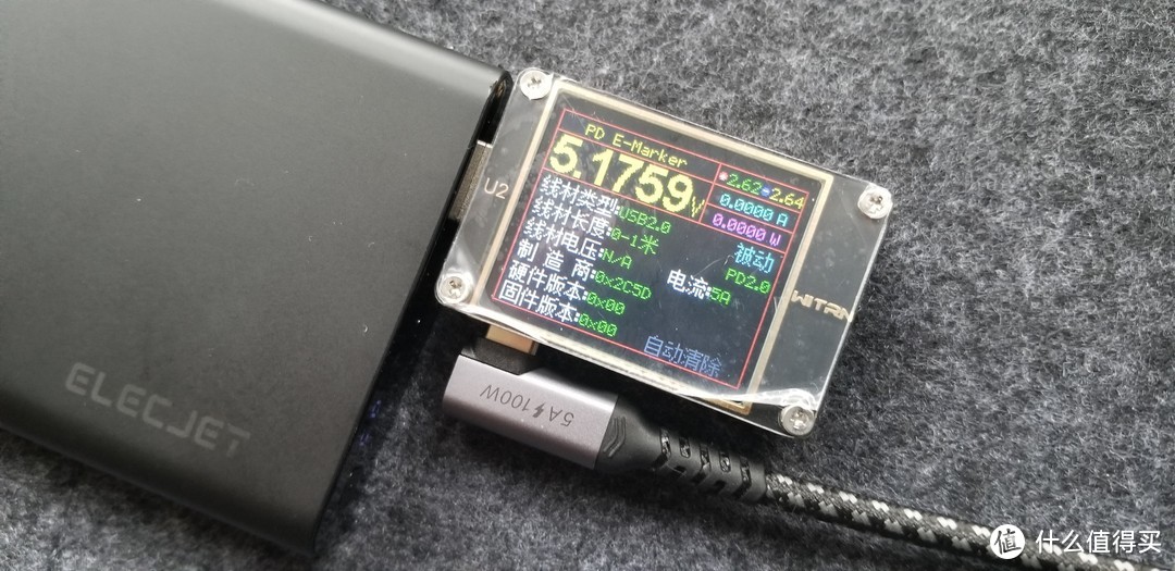 兼容雷电3的同轴40Gbps全功能USB 4线开箱初体验