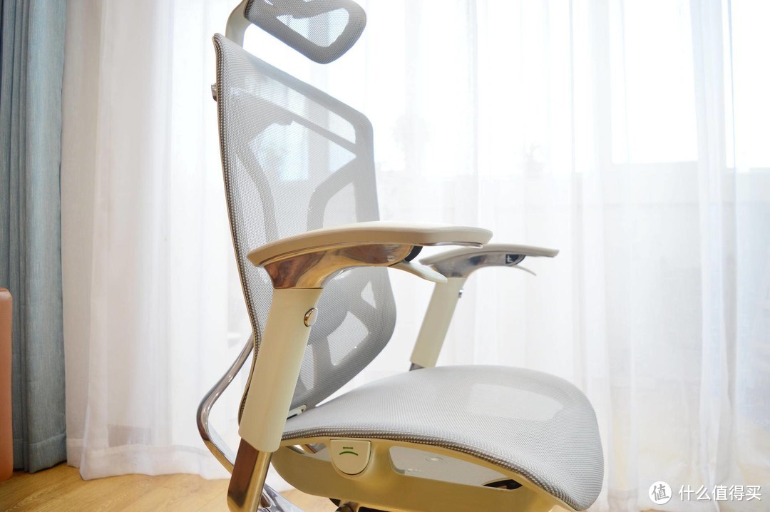 要外观精致还要做工出众，4K元级的中高端座椅，有谱蝴蝶人体工学椅使用体验