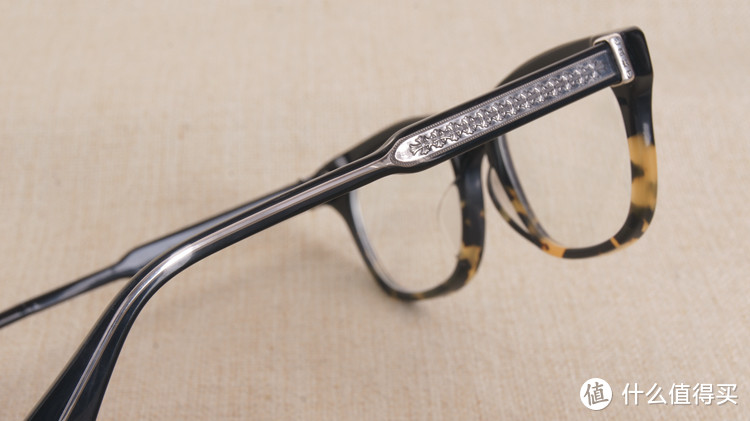 浅谈国际*级眼镜品牌的镜腿独到设计和工艺-管中窥豹*级眼镜品牌的实力