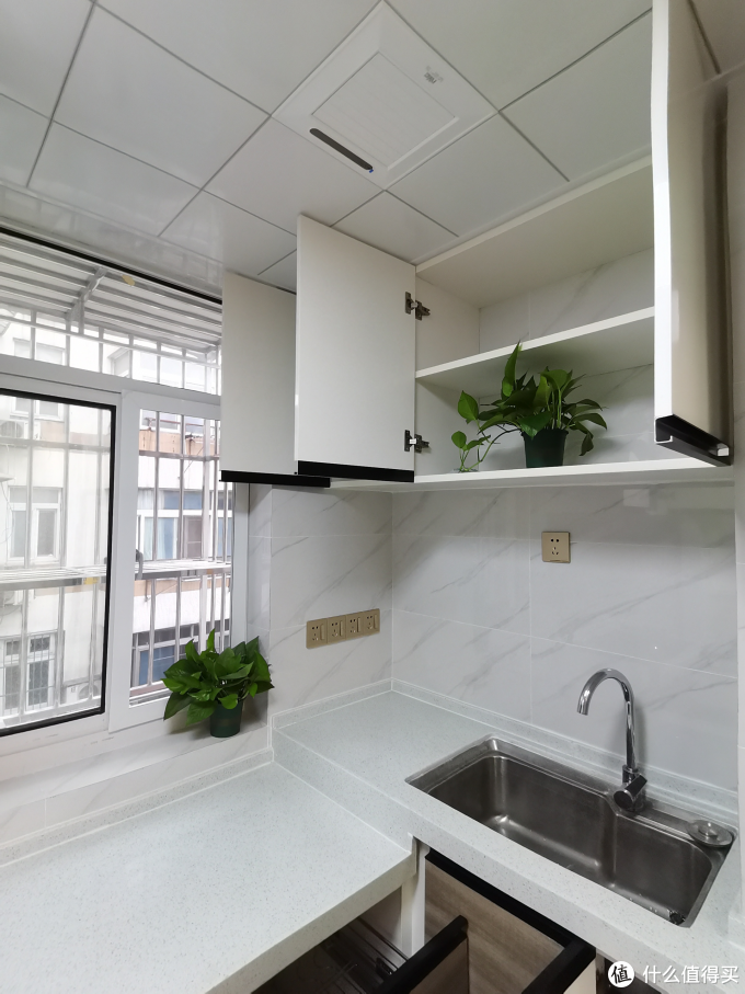 自己操刀，38㎡老破小变身现代2房2厅全过程实录【厨卫+灯具篇】