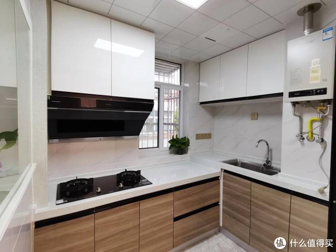 自己操刀，38㎡老破小变身现代2房2厅全过程实录【厨卫+灯具篇】