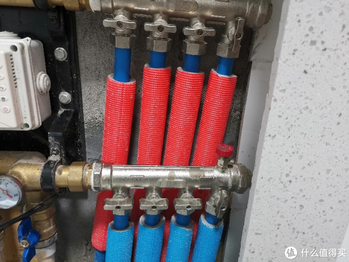 不花钱自己动手清洗地暖管道的方法