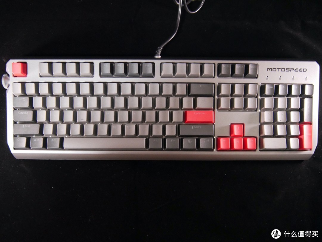 漂亮的“金属”键盘——摩豹CK80机械键盘