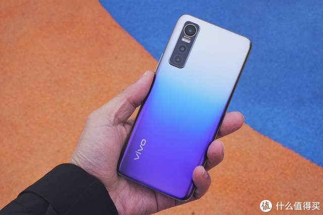 vivos7e手机体验轻薄5g渐变身自拍三摄成像稳