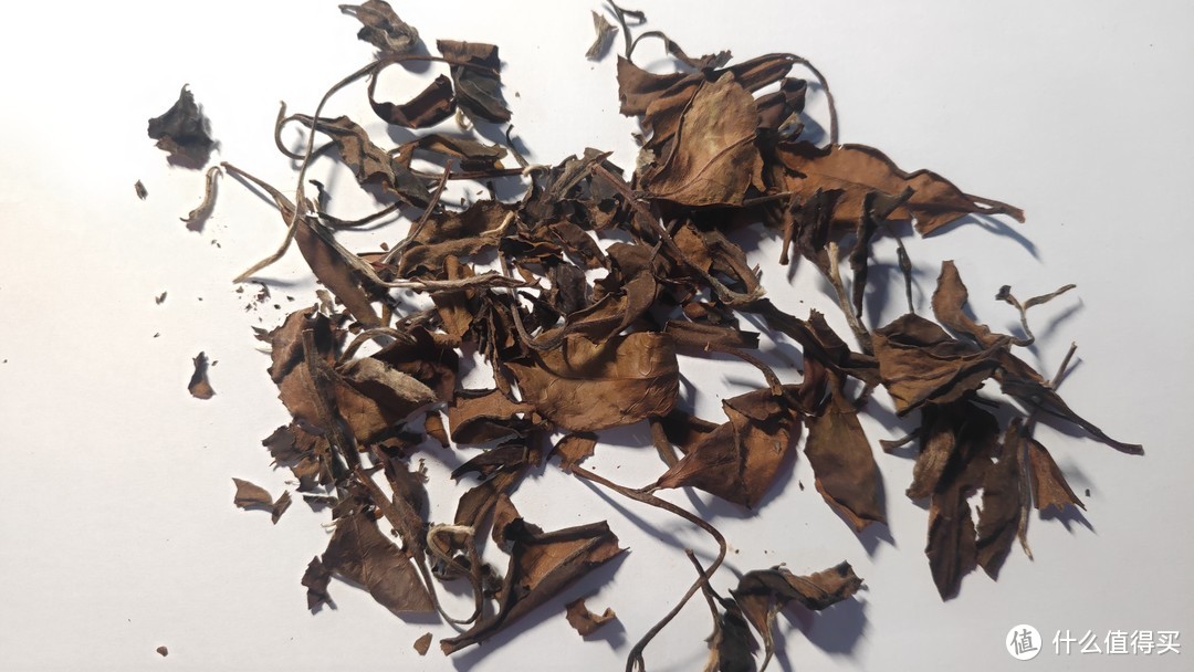 白茶寿眉详解，究竟是枯树叶还是茶珍宝？