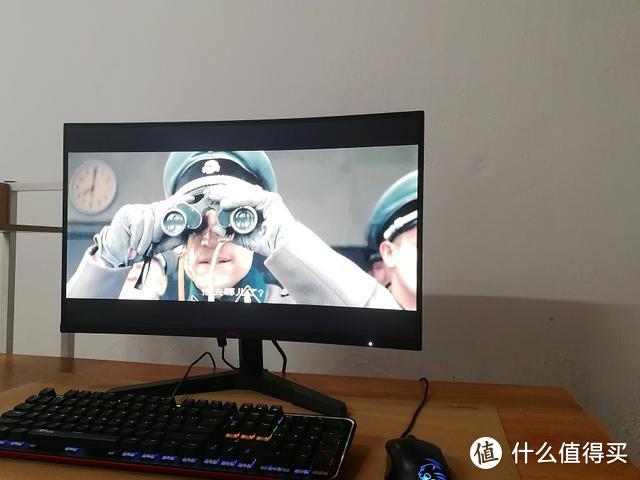 千元曲面屏之王！1800R+144Hz，HKC SG27C曲面显示器评测