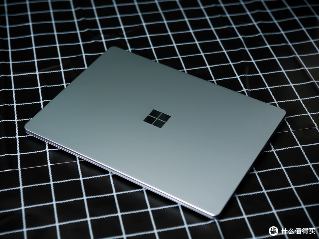 体积虽小体验不少 微软全新Surface Laptop Go评测