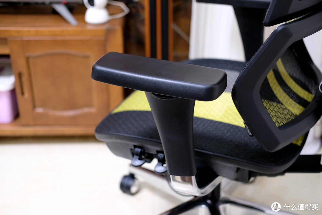 电竞人体工学椅新风向，腰枕无极调节更舒适，享耀家X5 使用体验