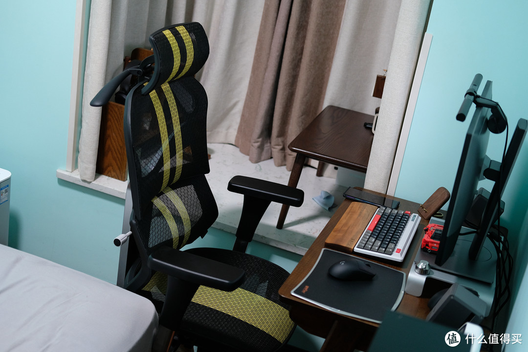 电竞人体工学椅新风向，腰枕无极调节更舒适，享耀家X5 使用体验