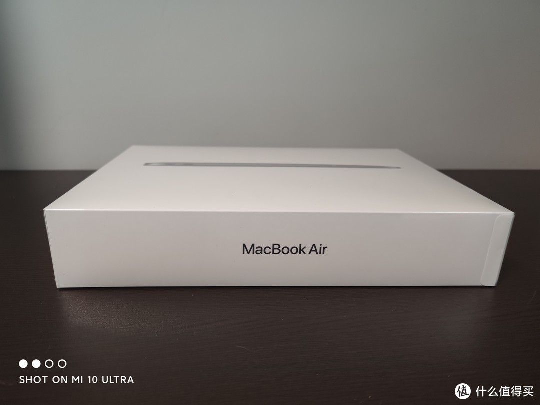 M1 Mac Air开箱测试，单纯的就是玩玩魔兽世界看性能感觉一般