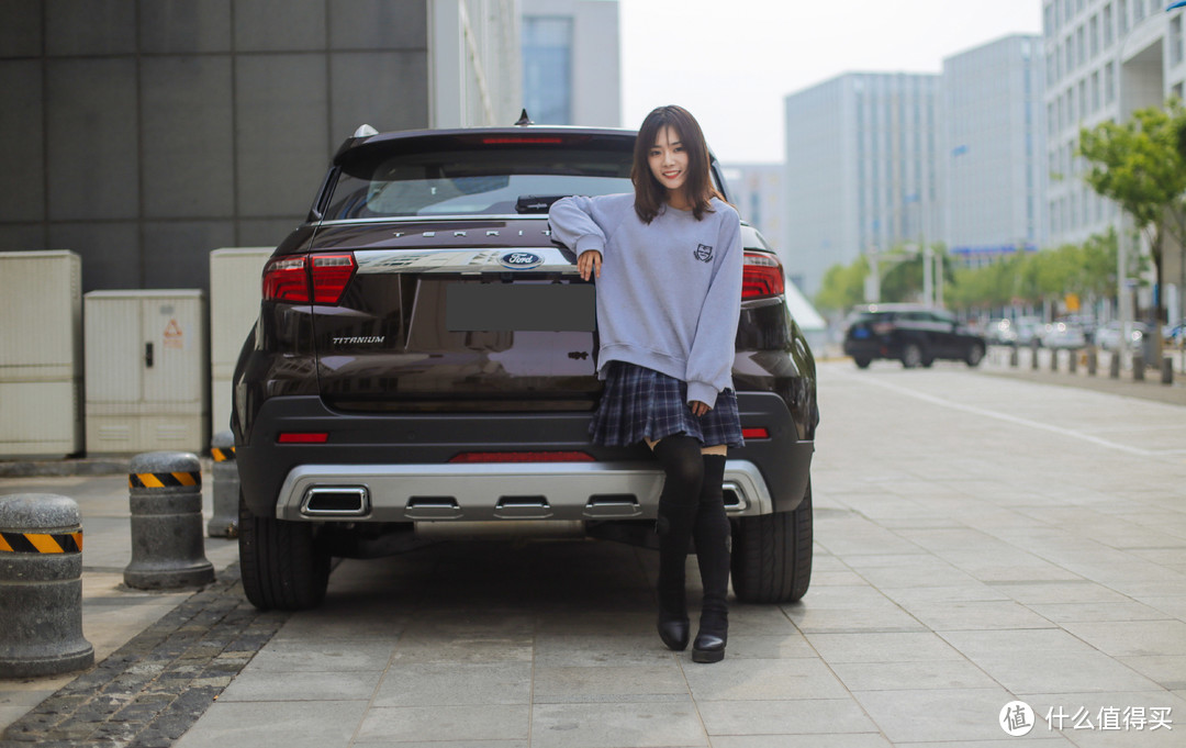 学妹酷似李小璐 第一台车选择福特领界S福特10万价位的紧凑型SUV值不值得买