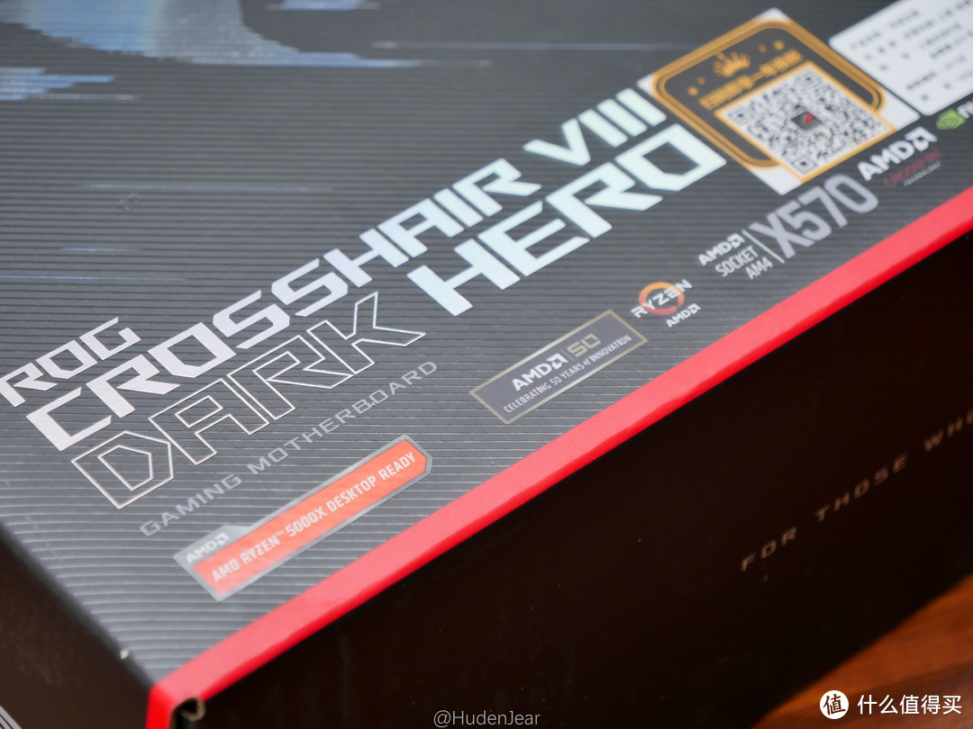 Zen3新旗舰座驾，华硕 ROG Crosshair VIII DarkHero主板开箱 