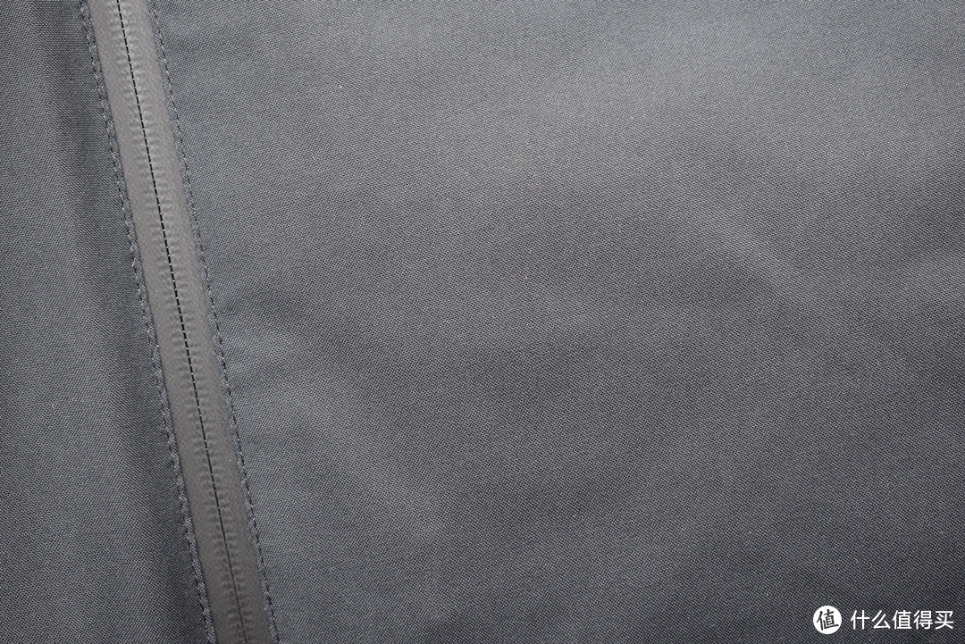 穿梭于功能与时尚之间的SALEWA沙乐华男式套软壳冲锋衣