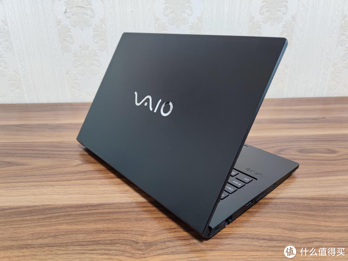 Vaio Fh14 内外兼修的vaio新成员 笔记本电脑 什么值得买