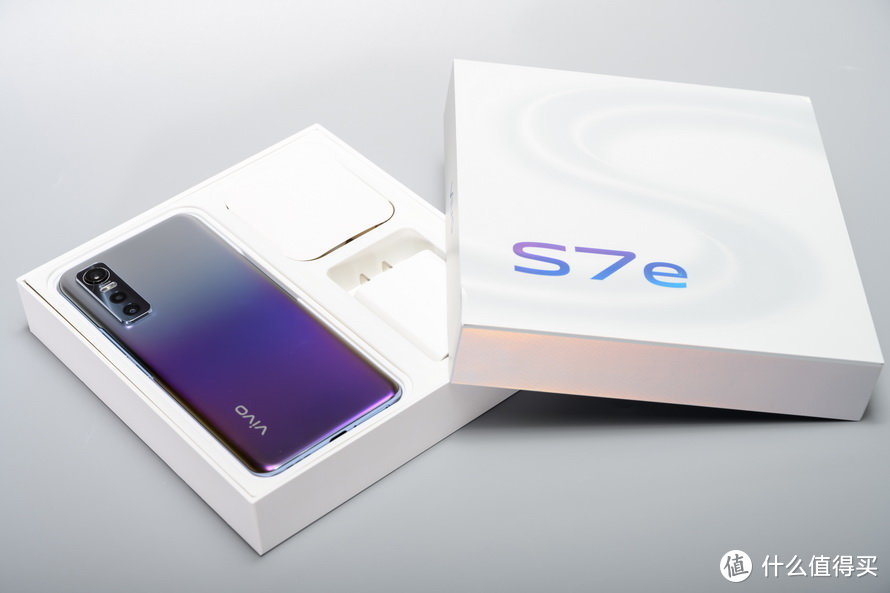 vivo S7e评测：轻薄高颜值5G自拍手机