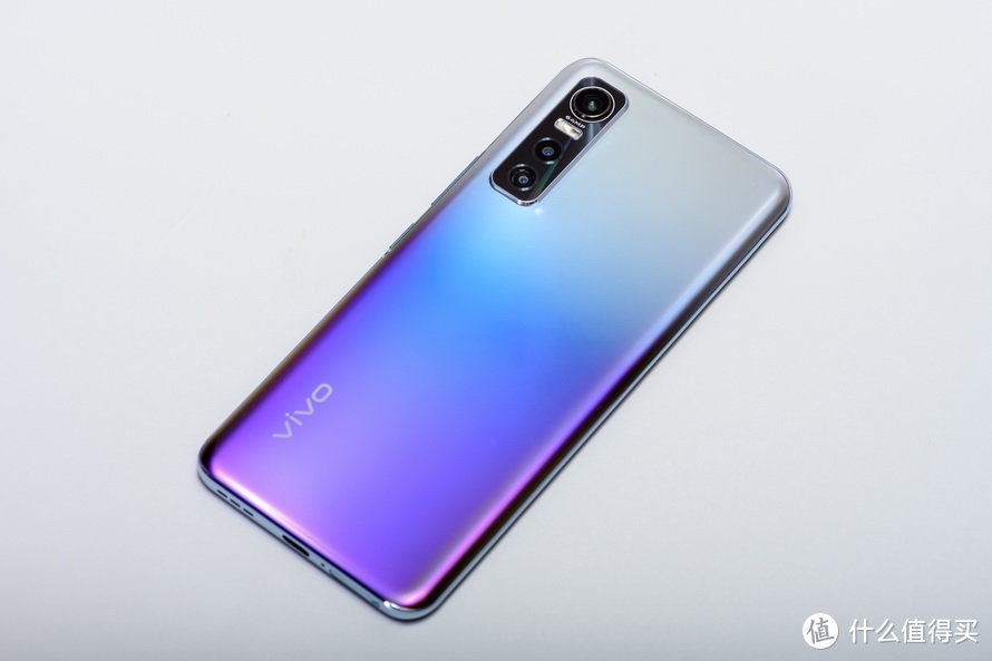 vivo S7e评测：轻薄高颜值5G自拍手机