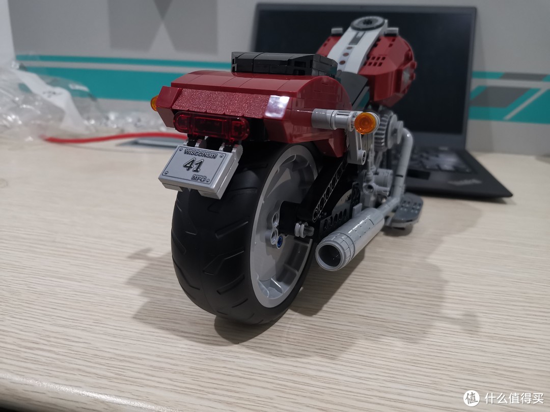 LEGO 创意组系列 10269 哈雷肥仔摩托车 评测