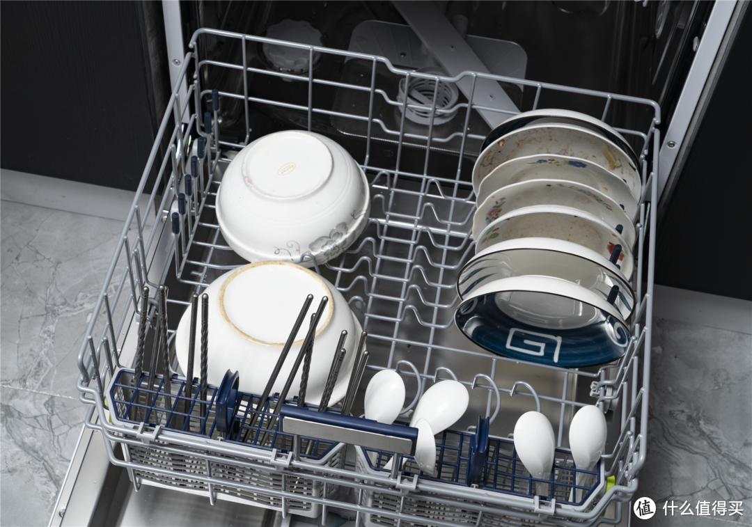 白色款的嵌入式洗碗机不好找？慧曼S2 13套洗碗机体验 