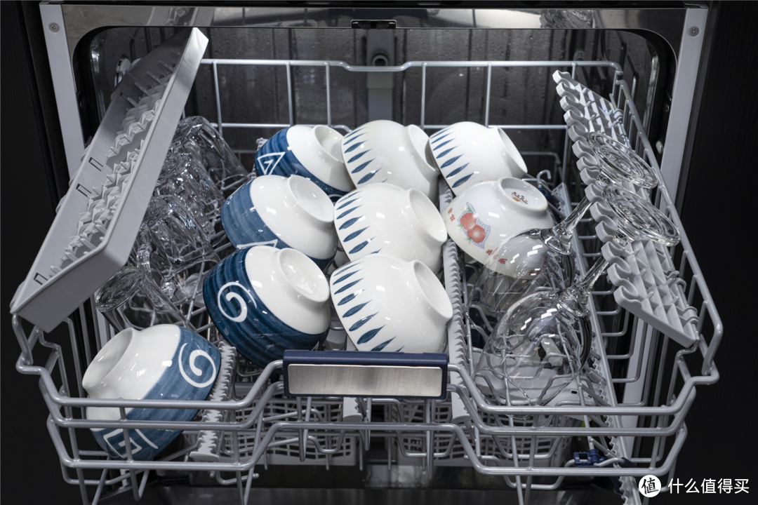 白色款的嵌入式洗碗机不好找？慧曼S2 13套洗碗机体验 