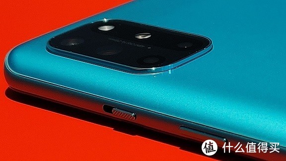 朋友给他女朋友推荐了一加手机：OnePlus 8T高配版开箱和使用体验