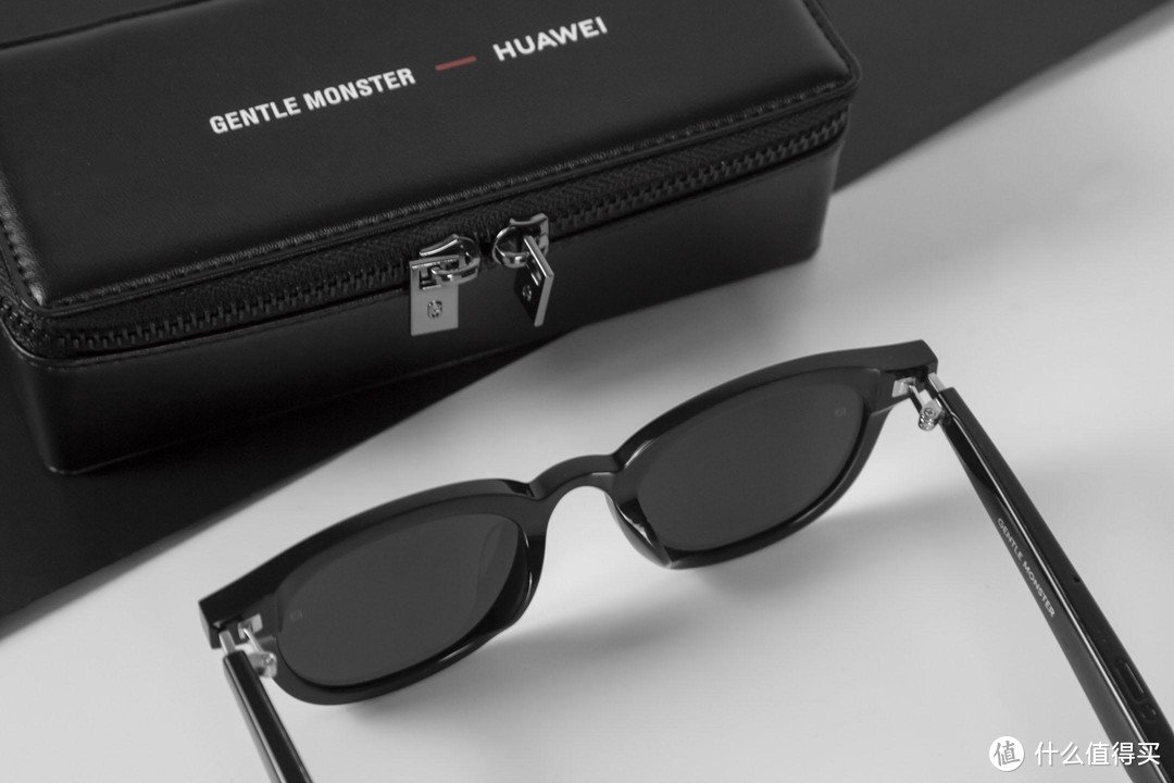 HUAWEI×GENTLE MONSTEREyewear Ⅱ智能眼镜体验，“视看”潮流未来