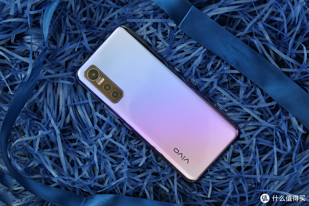 光颜值就爱了！vivo S7e银月色上手体验