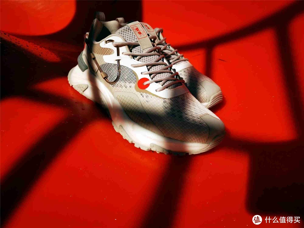 估计是国产发泡材料缓震效果最好，乔丹巭科技跑鞋鞋体验