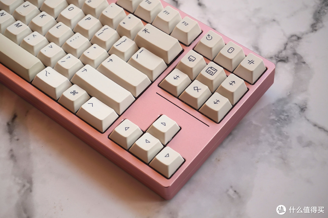 梦回1985,带你来到jobs的年代—爱菲2048热升华pbt键帽开箱展示_键帽_