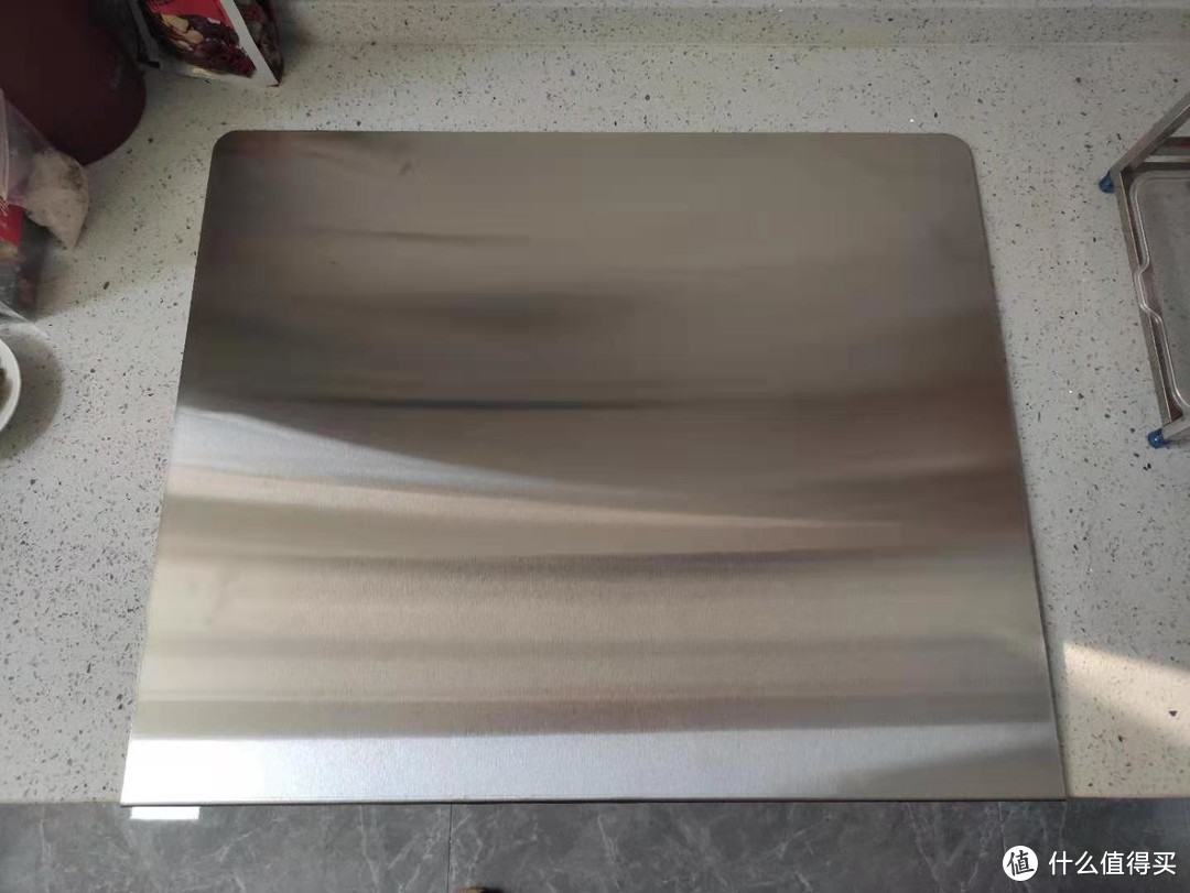 一片钢板的艺术之旅，不锈钢案板到底好用否？