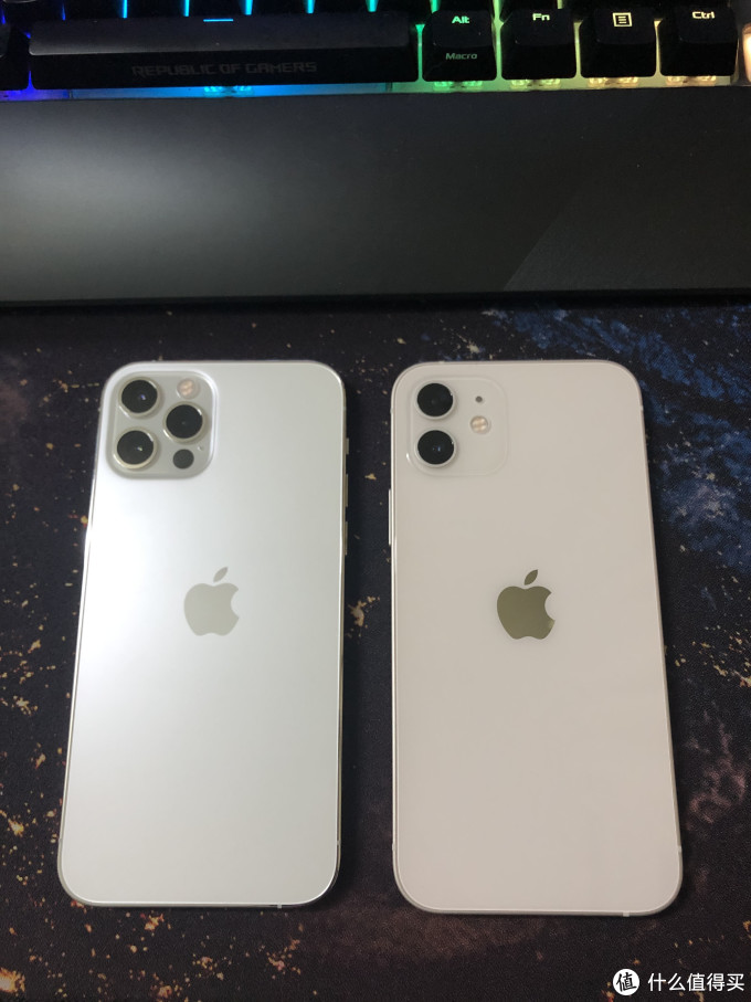 苹果叫你来找茬iphone12和12pro情侣机开箱纪念