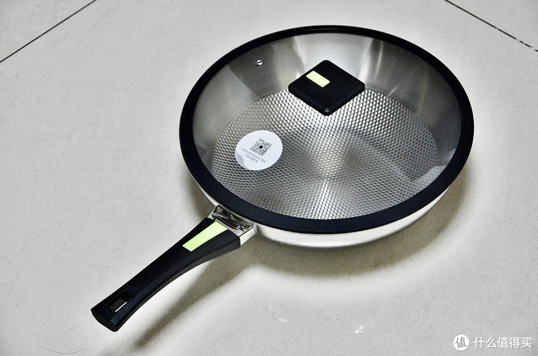 日式设计打造烹饪新“钛”度：TIKUU月光银海炒锅 试用体验