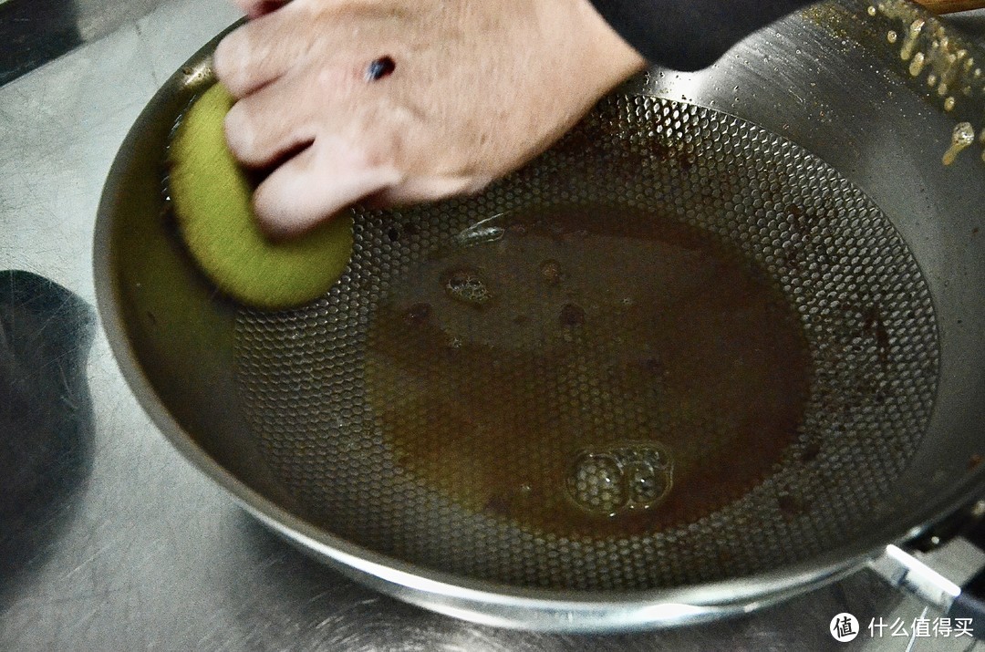 日式设计打造烹饪新“钛”度：TIKUU月光银海炒锅 试用体验