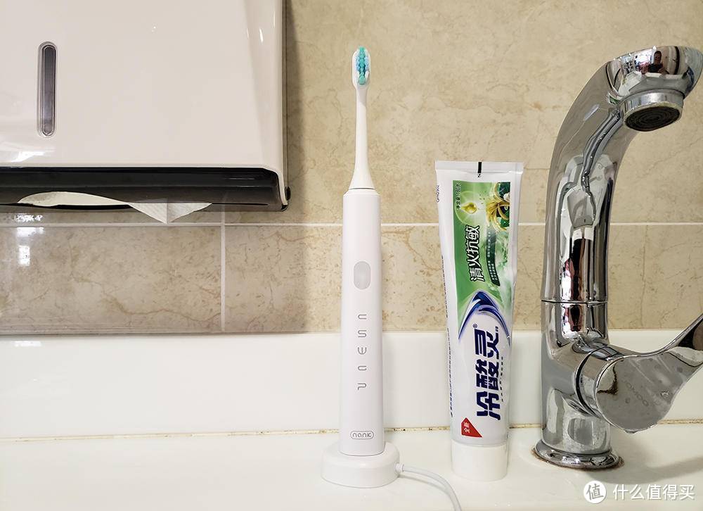 注重口腔健康从刷牙开始，南卡Shiny电动牙刷测评