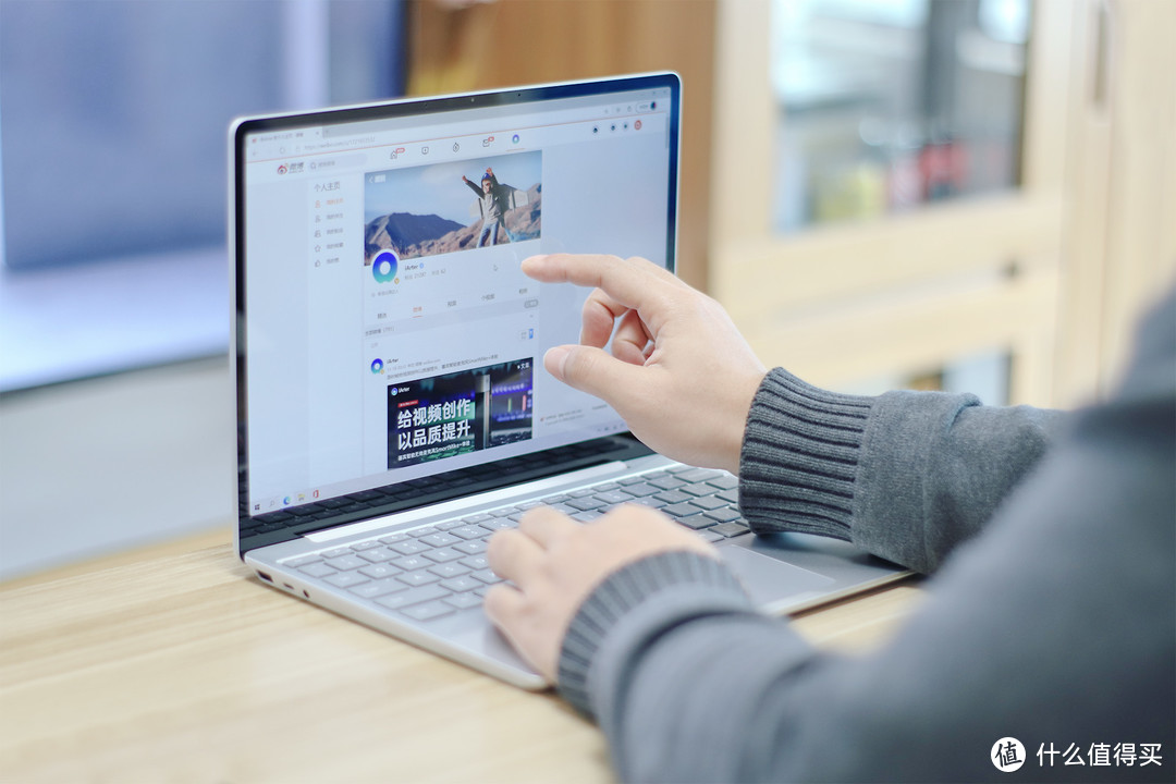 可能是最便携的田牌笔记本｜Surface Laptop Go体验