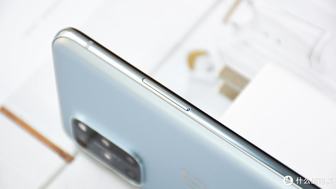大屏时代的轻巧旗舰丨OnePlus 8T深度体验报告