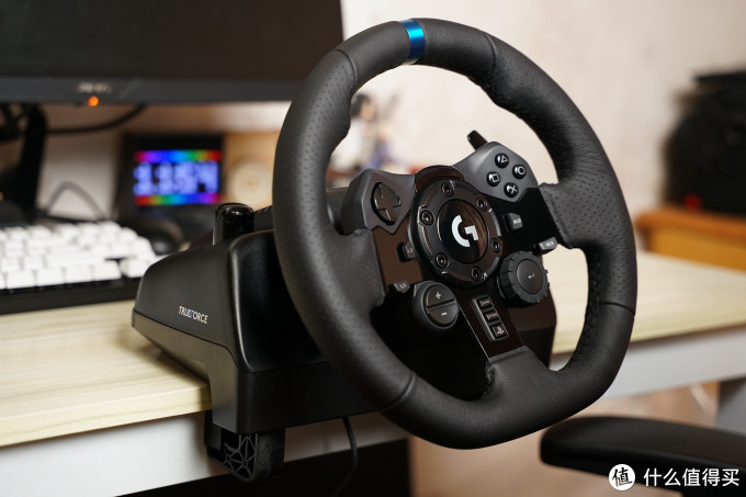 真实模拟驾驶体验罗技g923trueforce力反馈方向盘