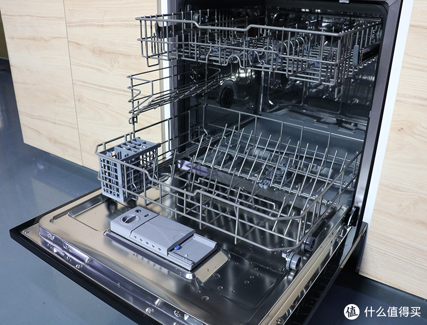 华帝XWMJ-40GB01V洗碗机内部及洗碗架