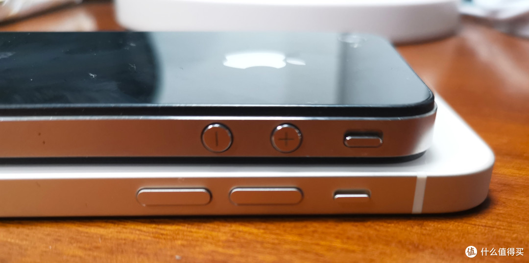 iphone12 就像是 iphone4 多年以后为了捞钱,强行出的"续集电影"一样