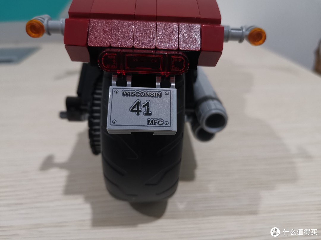 LEGO 创意组系列 10269 哈雷肥仔摩托车 评测