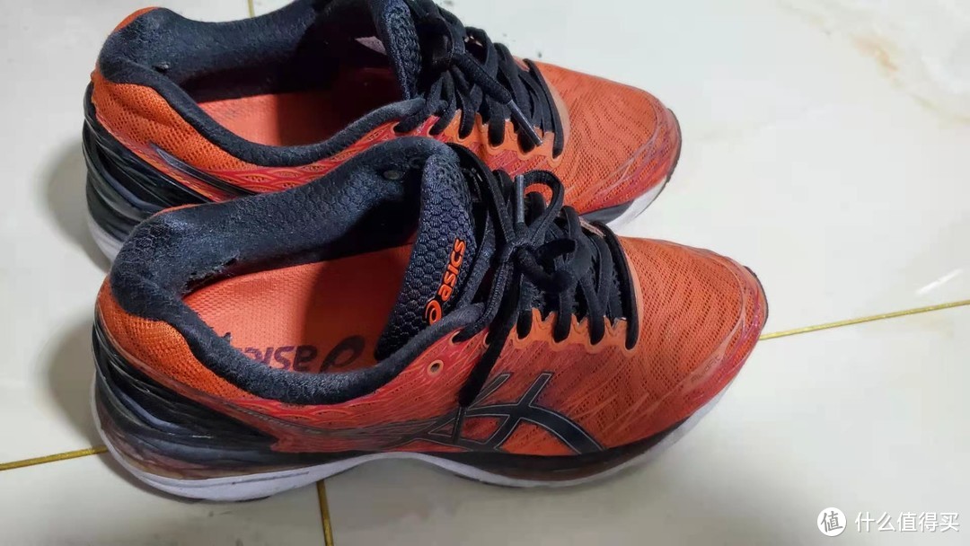 runningwarehouse海淘*级asics nimbus 19跑鞋