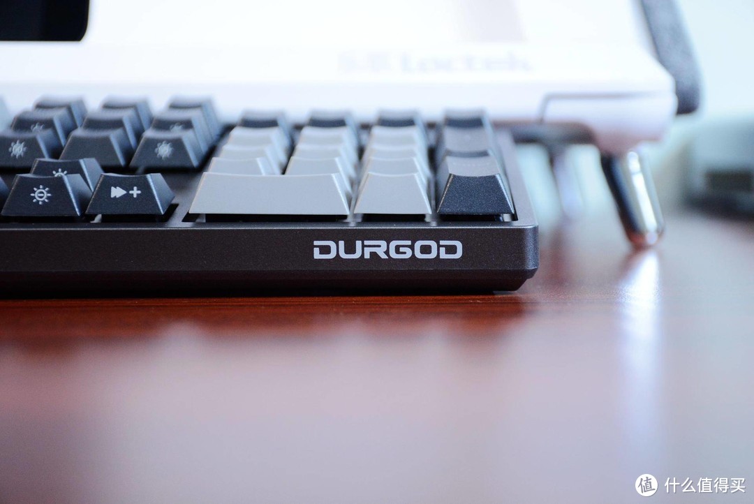 传说中的网红键盘终入手：杜伽K310白光限定版，别着急买先看我两周的使用体验