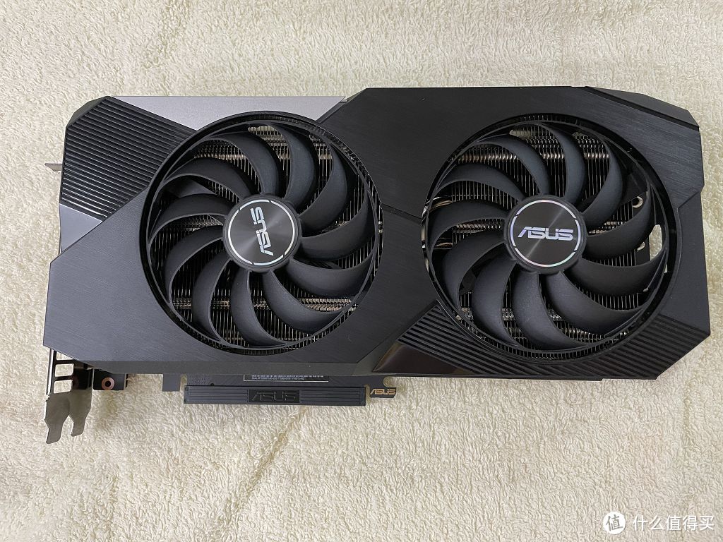 550W电源，扛8Pin的RTX 3060Ti！朋友的显卡来个简单开箱