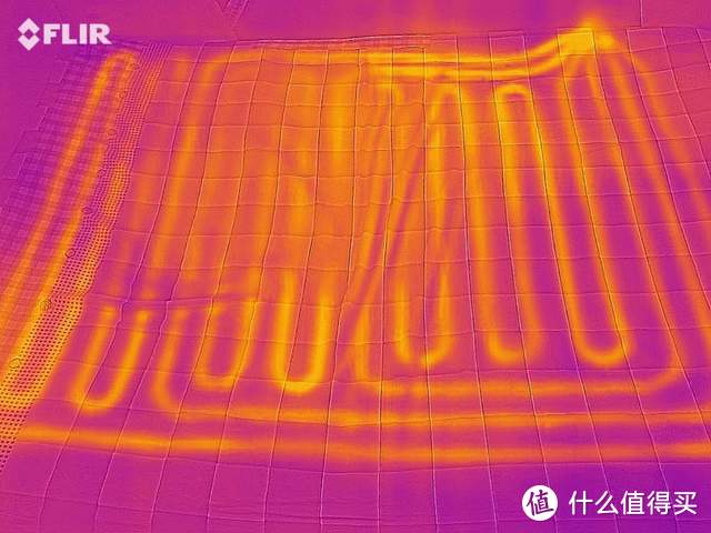 把“地暖”装在床上是怎么样一番感受？美的水暖床垫