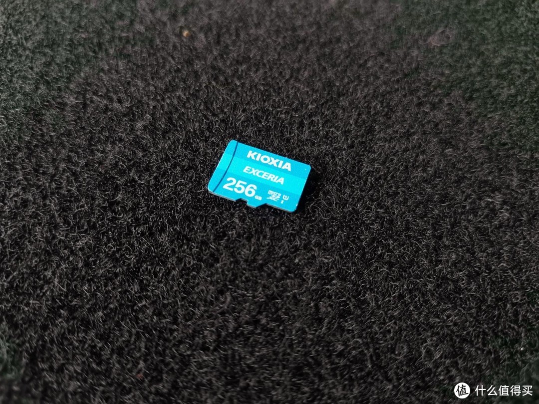 东芝存储器更名铠侠，256GB microSD卡卖出了白菜价？