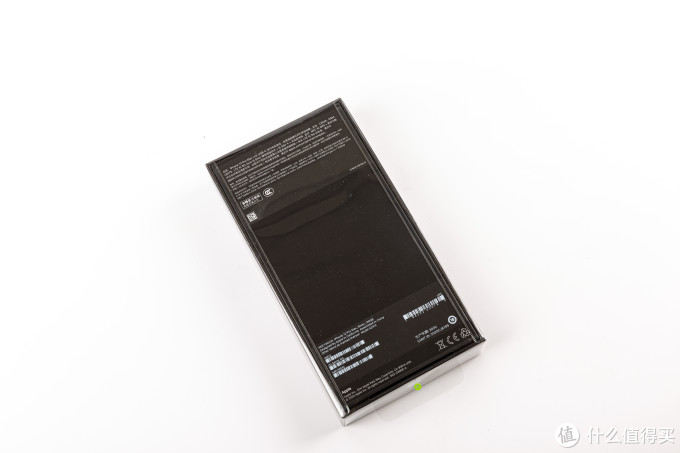 盒子背面,双卡有两个ime和序列号,这里就隐去了