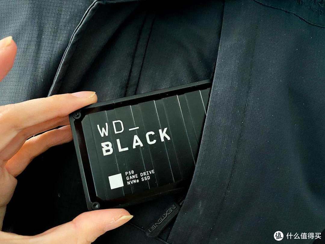 值不值？全球最快的移动硬盘，WD_BLACK P50游戏移动固态硬盘，用来偷偷玩游戏，你来评评理